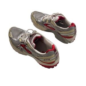 Brooks Adrenaline Women GTS 11 Running Shoes Silver Red 1200821B655  Sz 10B EUC